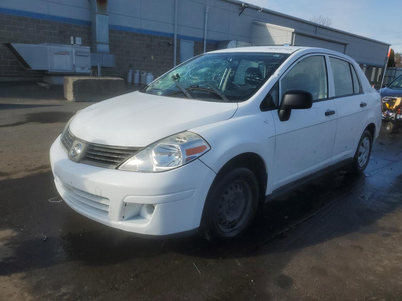 2011 NISSAN VERSA