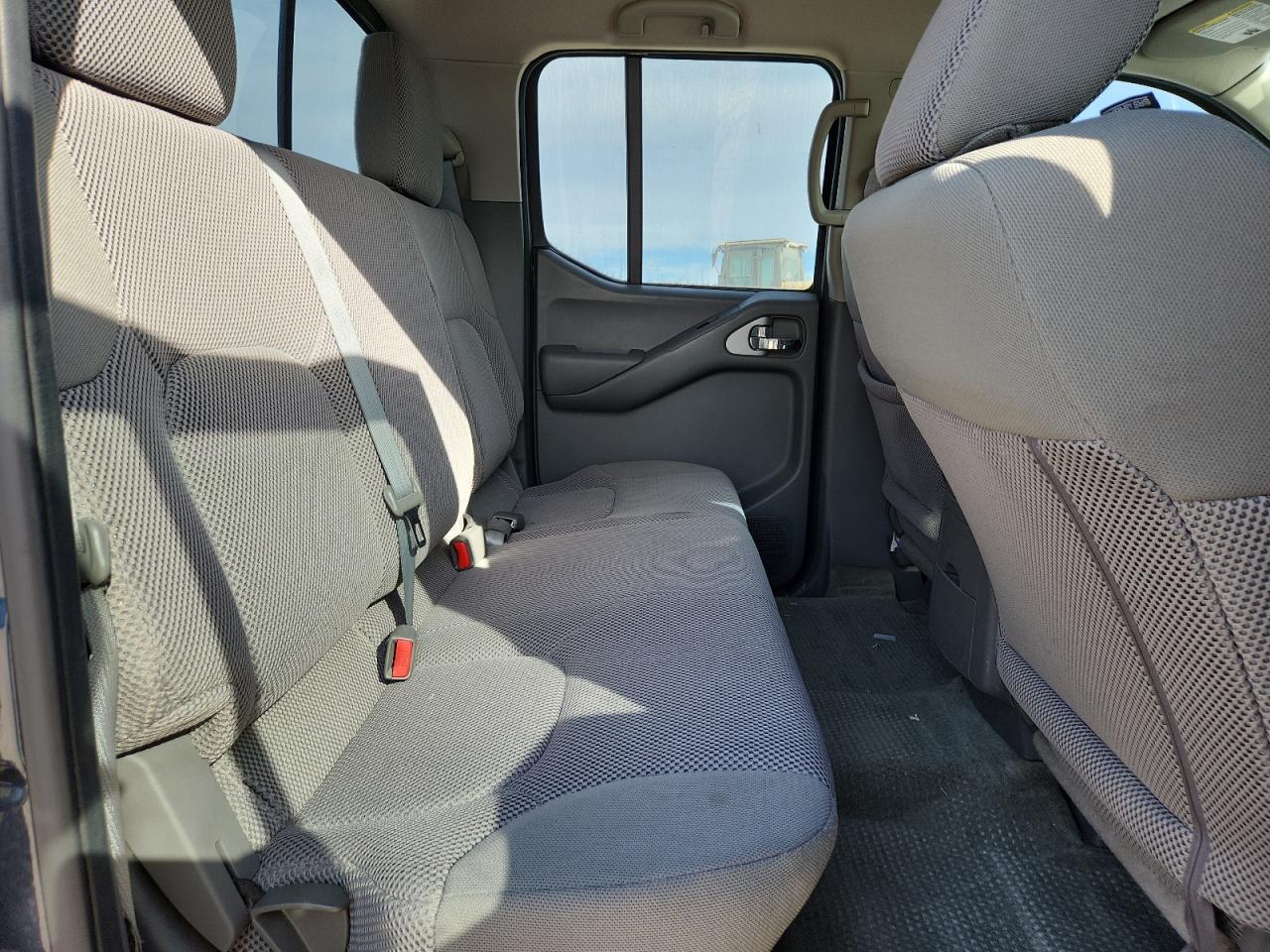 2017 NISSAN Frontier