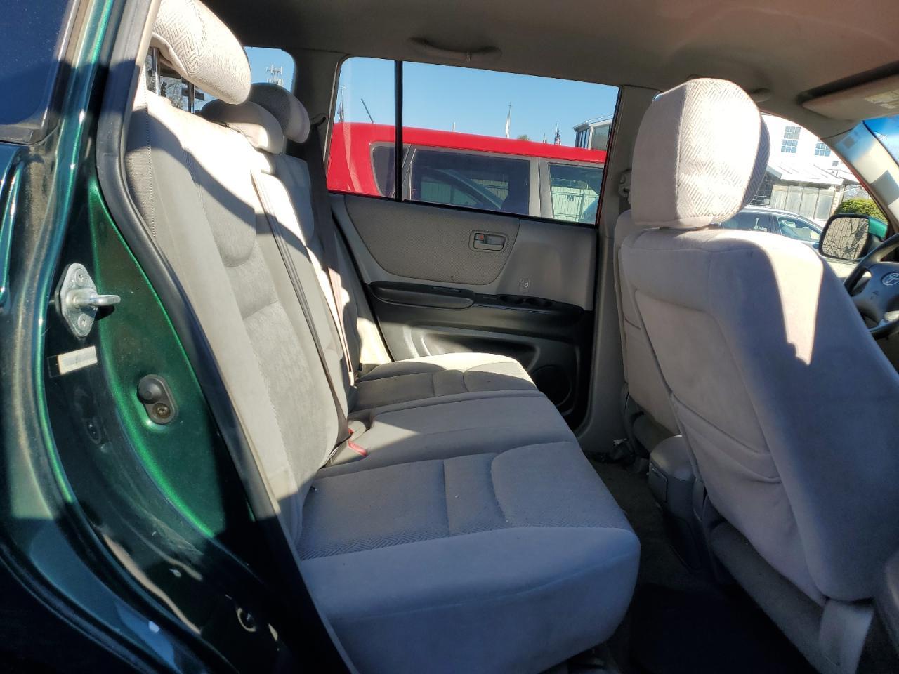2003 TOYOTA HIGHLANDER