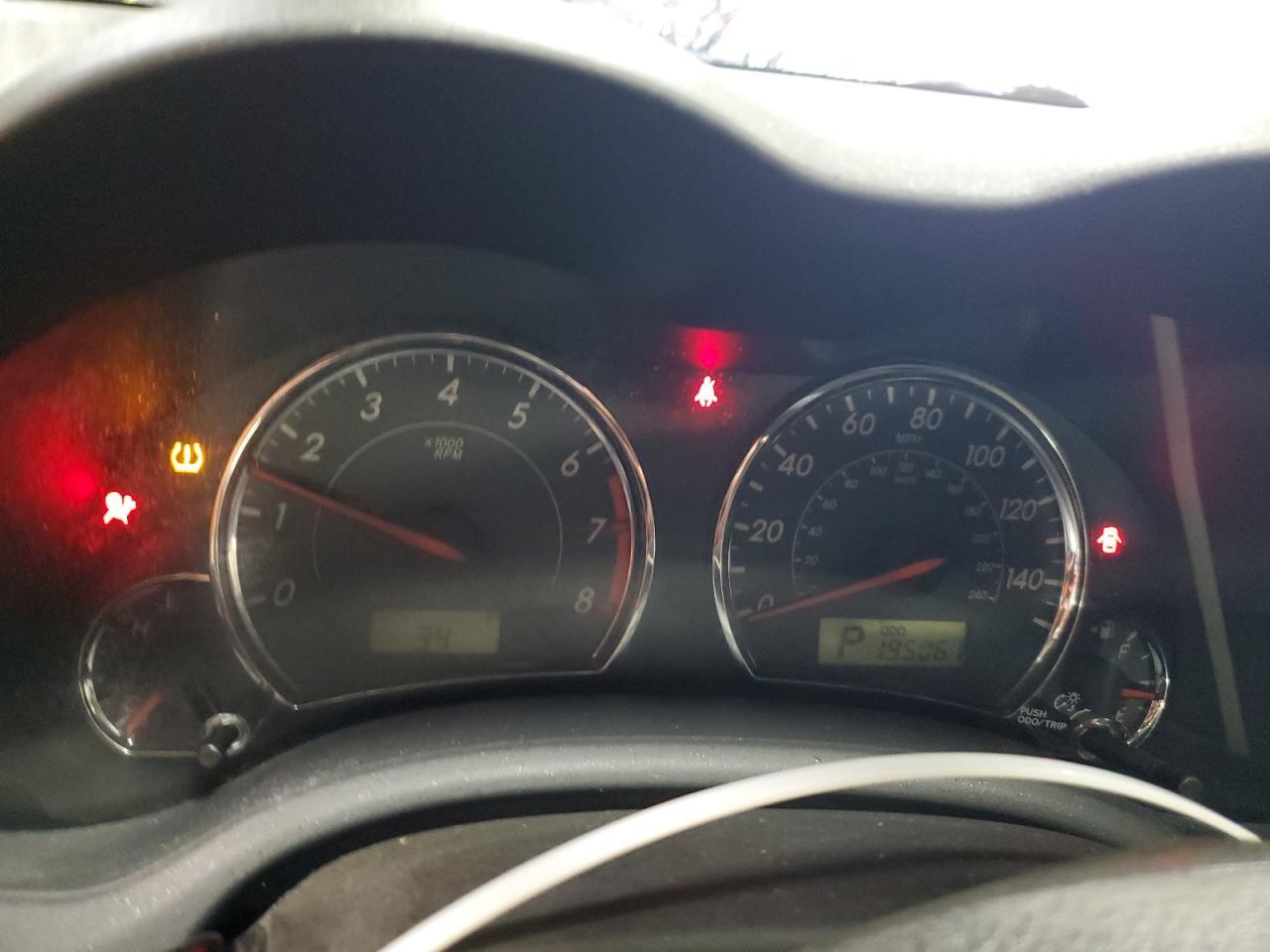 2011 TOYOTA COROLLA