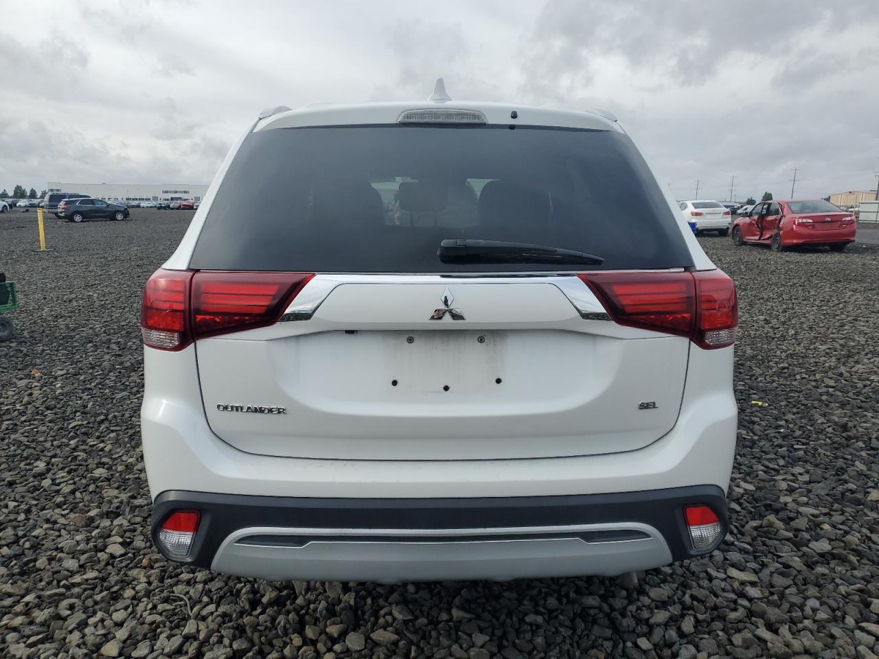 2020 MITSUBISHI outlander