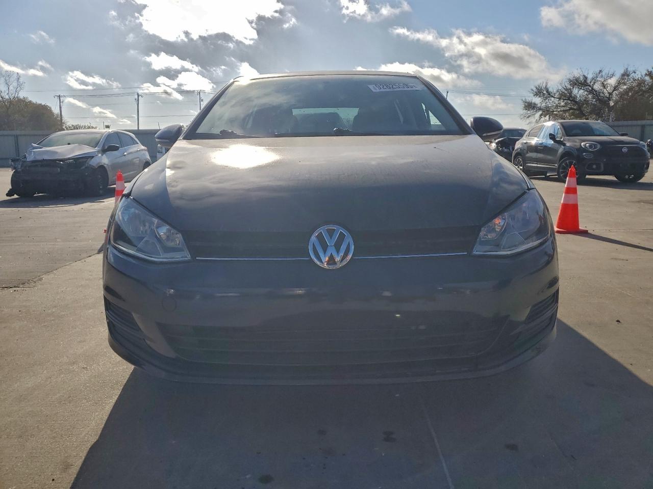 2015 VOLKSWAGEN GOLF