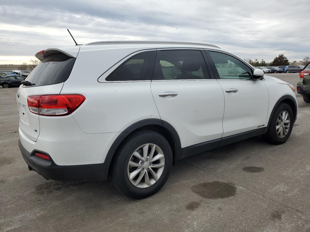 2016 KIA SORENTO