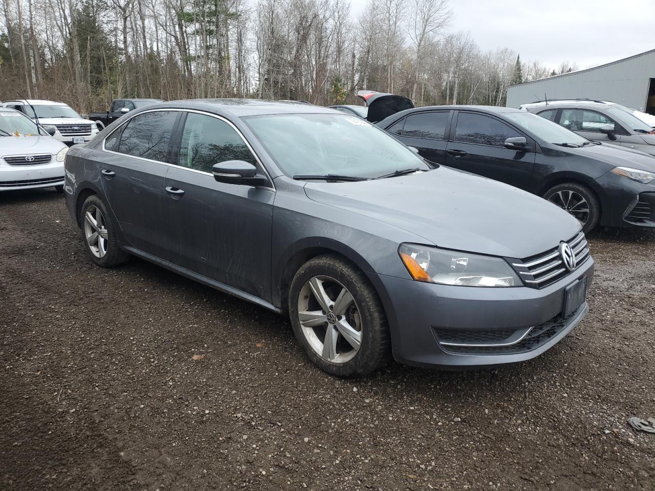 2015 VOLKSWAGEN Passat
