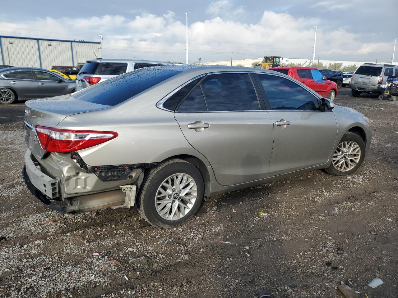 2017 TOYOTA CAMRY
