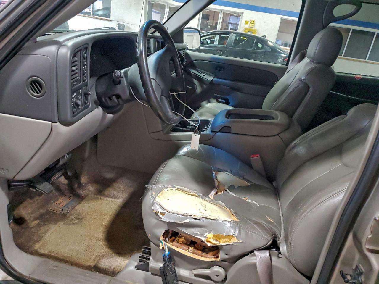 2003 CHEVROLET Tahoe