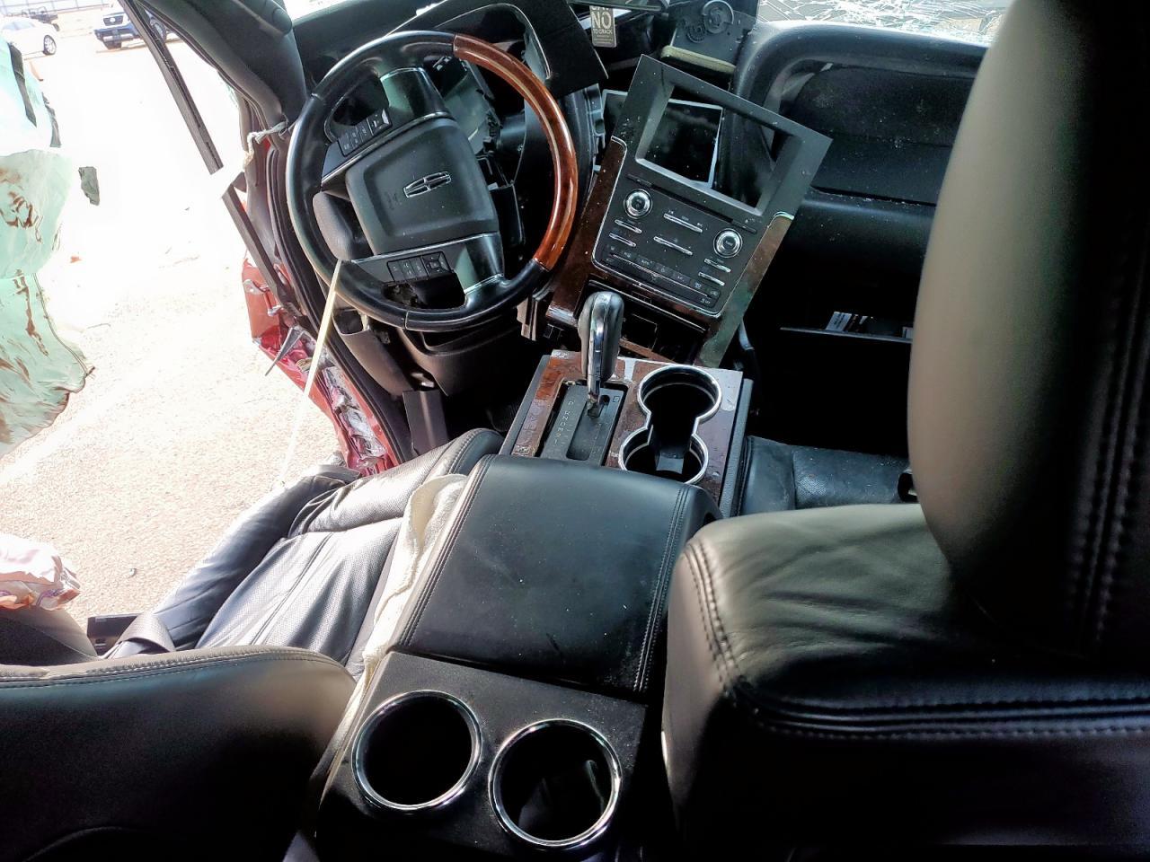 2015 LINCOLN Navigator