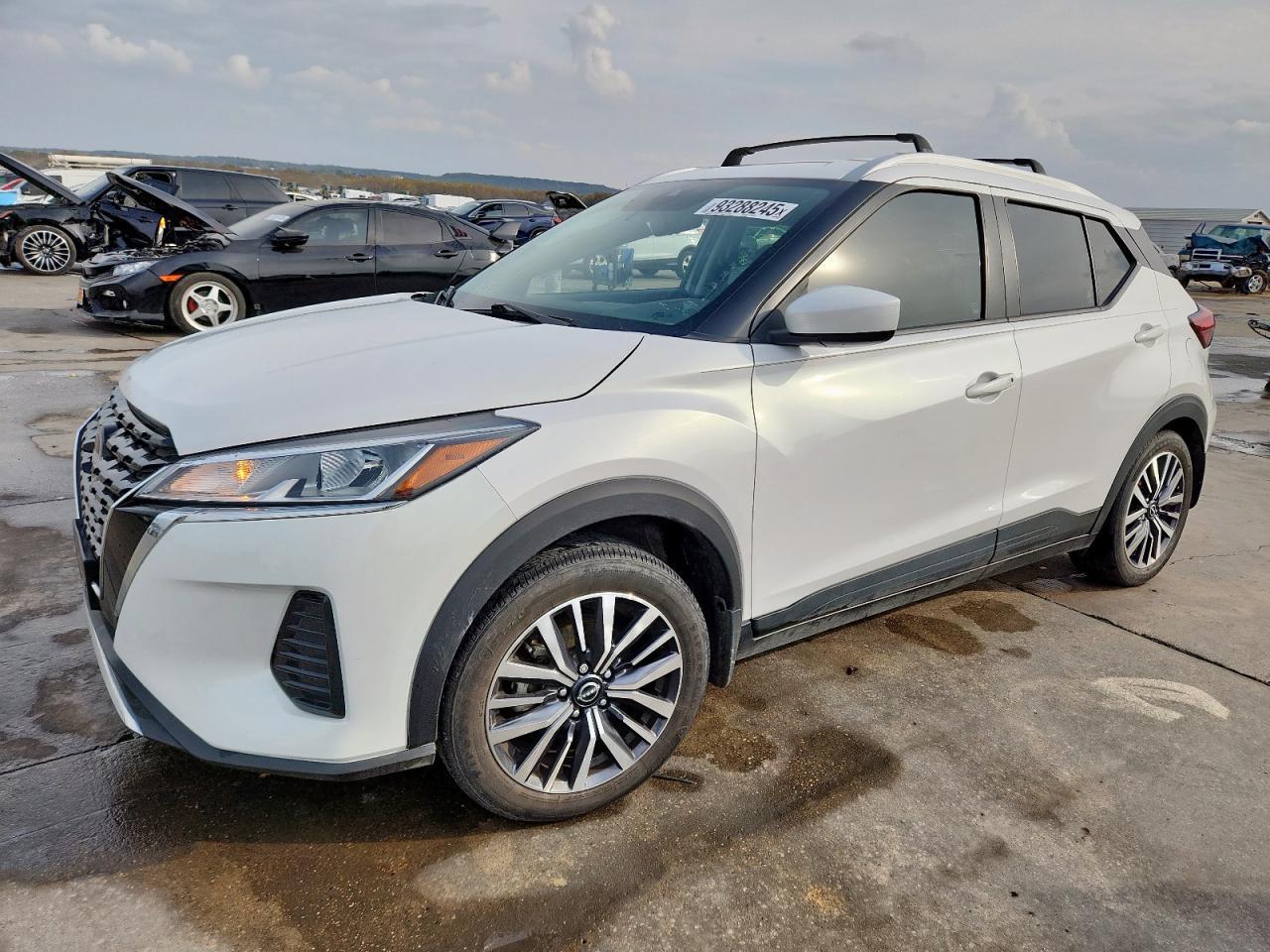 2022 NISSAN KICKS