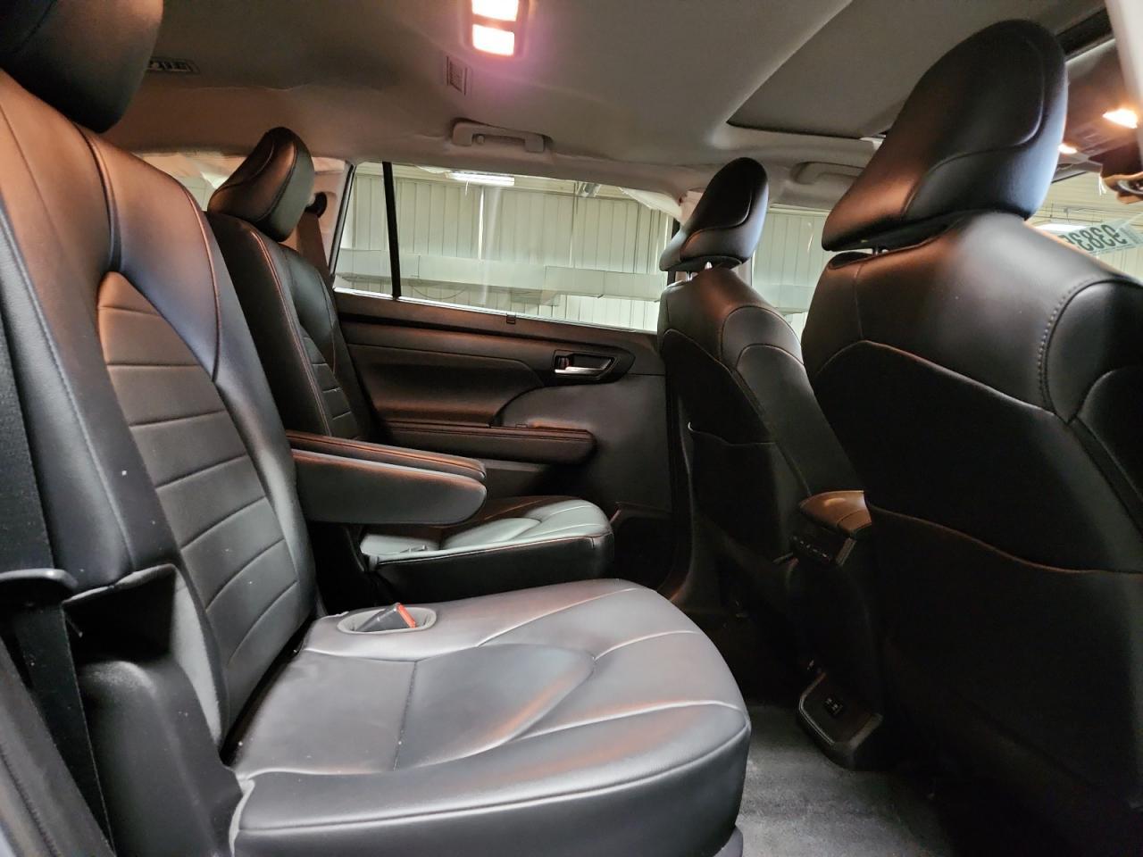 2020 TOYOTA HIGHLANDER
