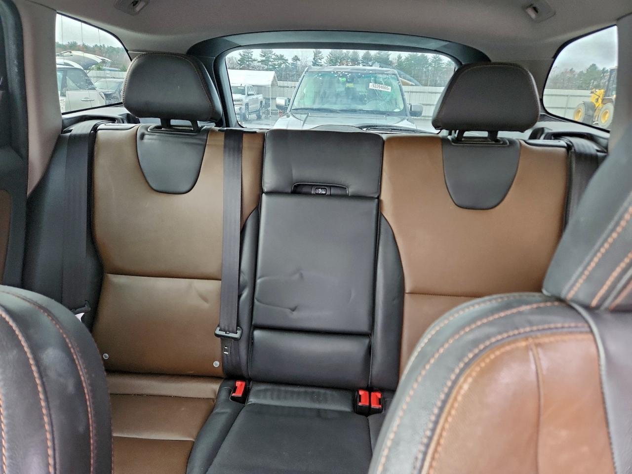 2017 VOLVO XC60