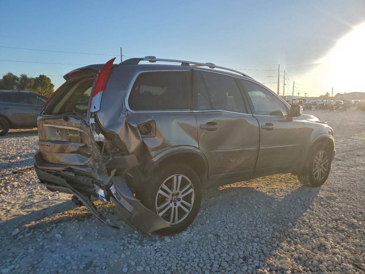 2011 VOLVO XC90