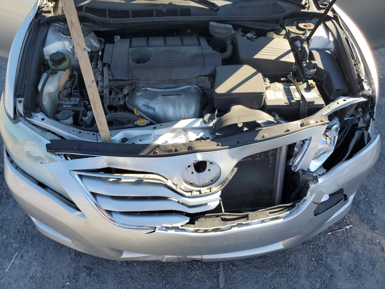 2011 TOYOTA CAMRY