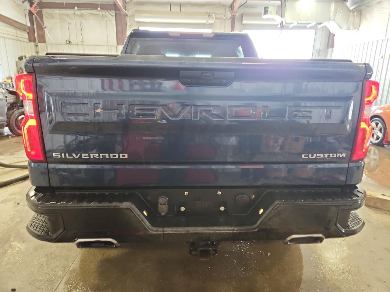 2021 CHEVROLET Silverado