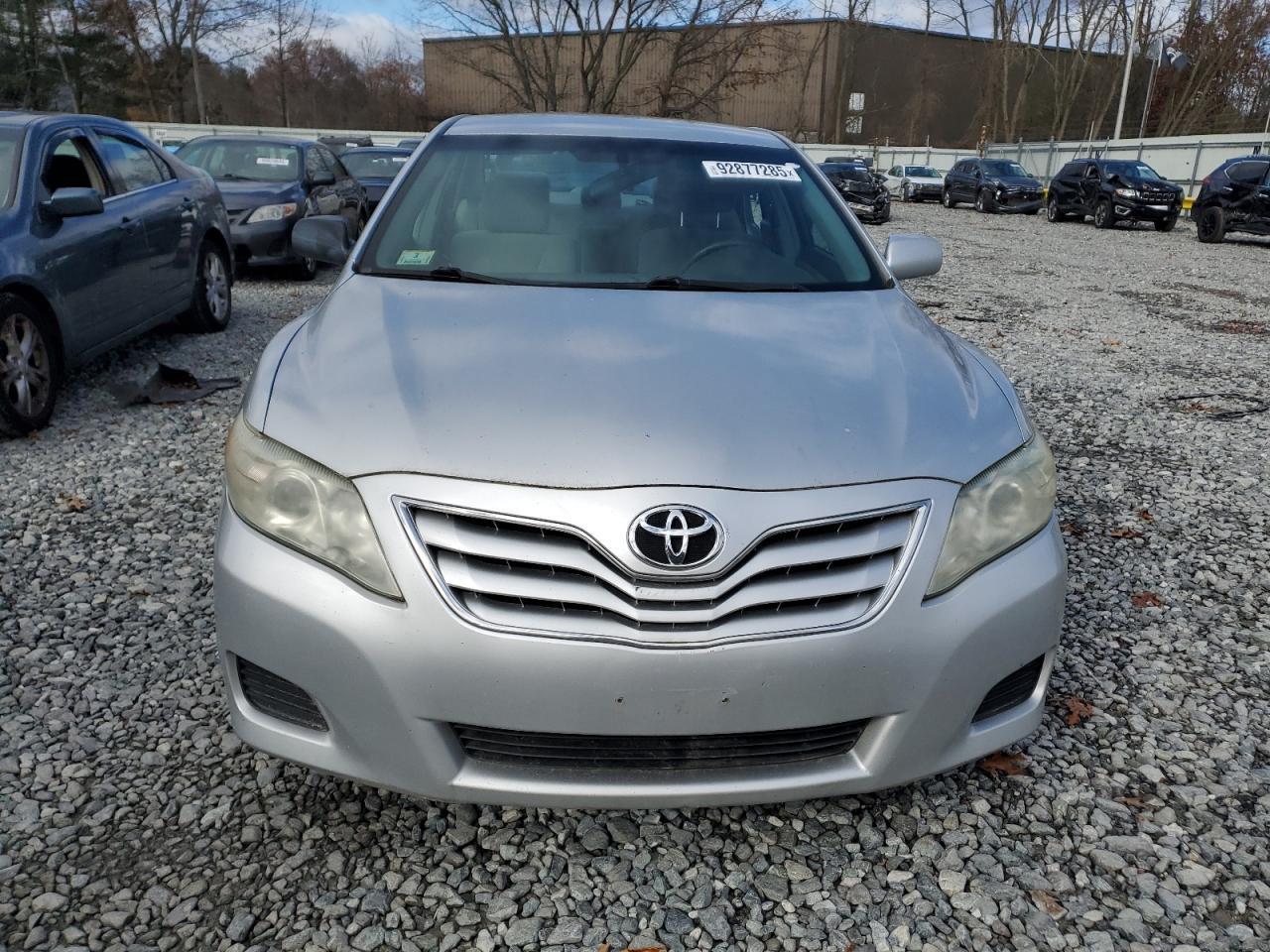 2011 TOYOTA CAMRY