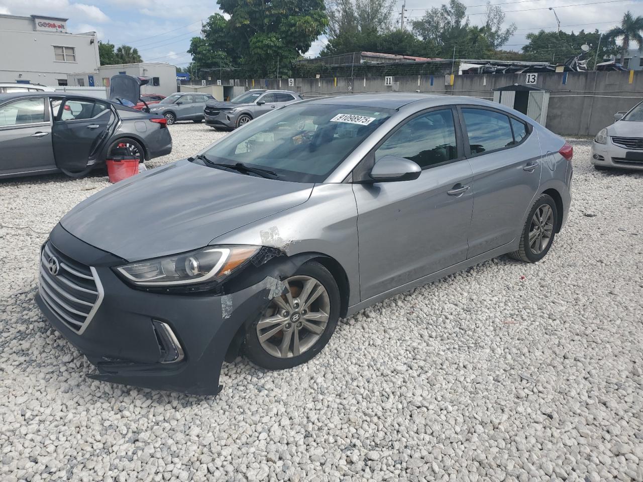 2017 HYUNDAI ELANTRA