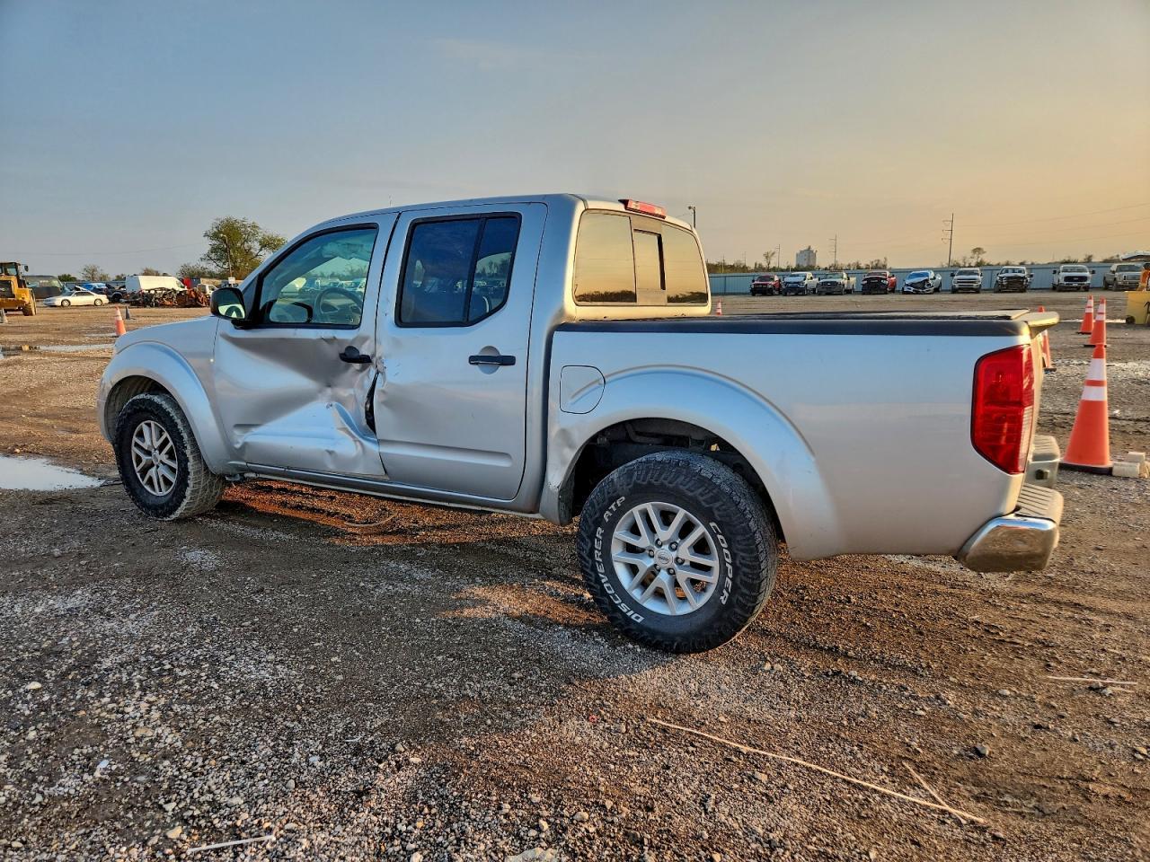 2017 NISSAN Frontier