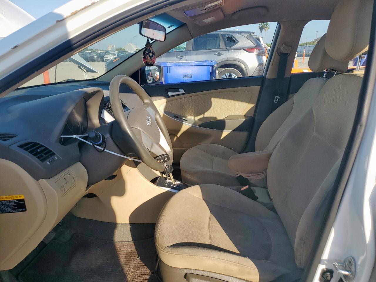 2013 HYUNDAI ACCENT
