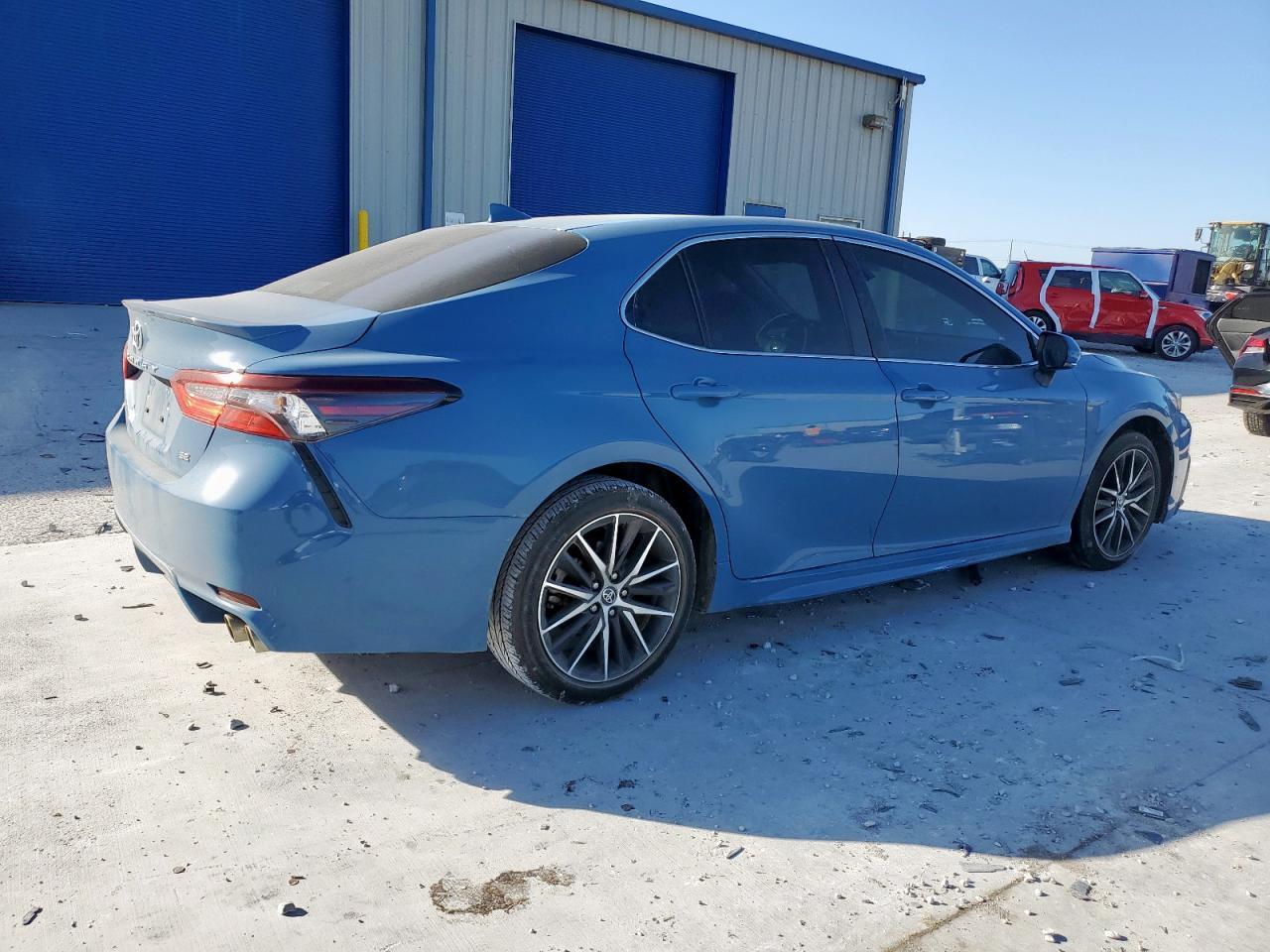 2023 TOYOTA CAMRY