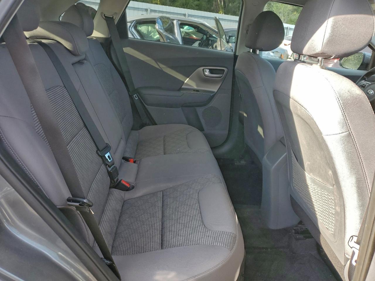 2017 KIA Niro