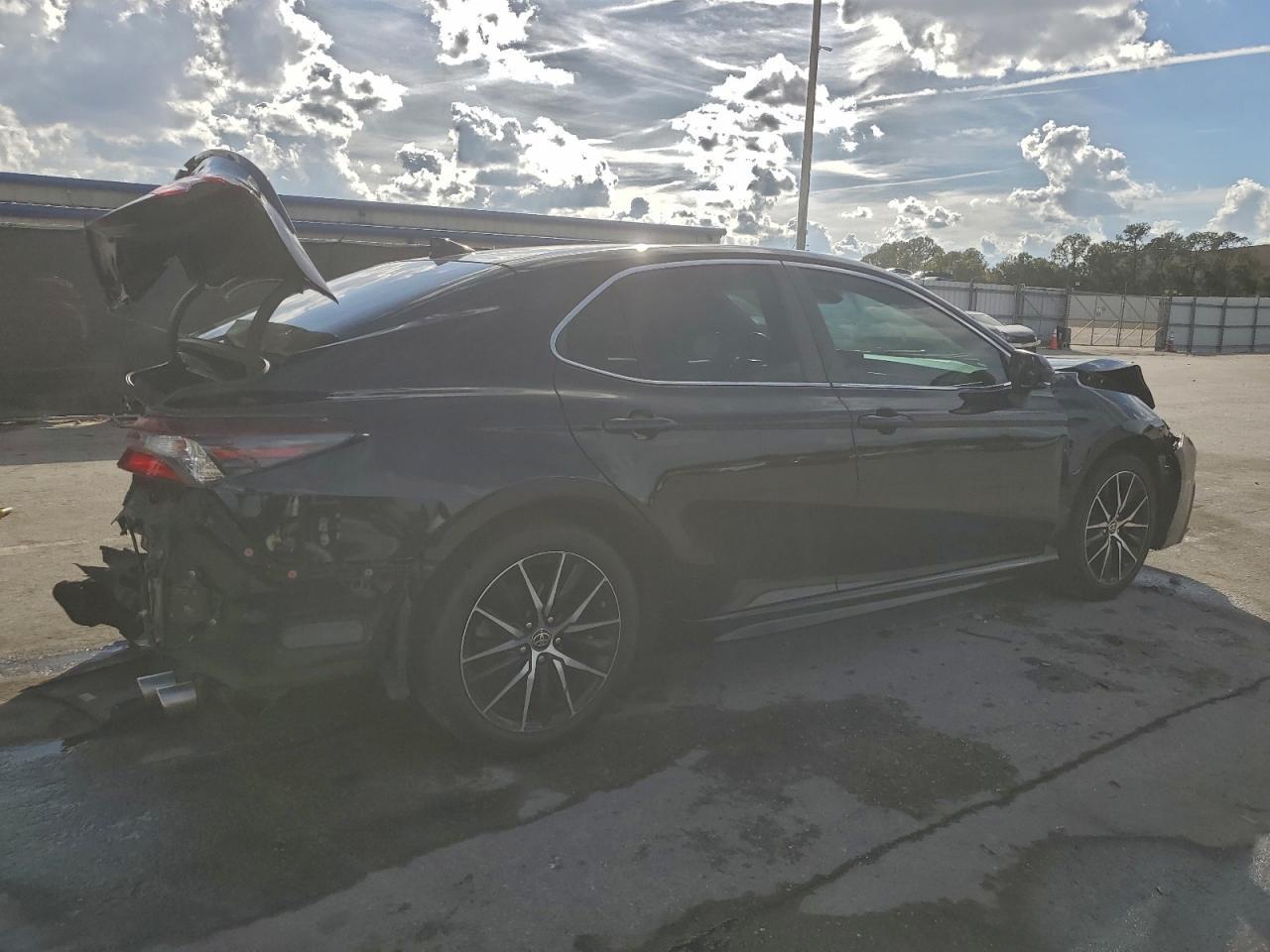 2022 TOYOTA CAMRY