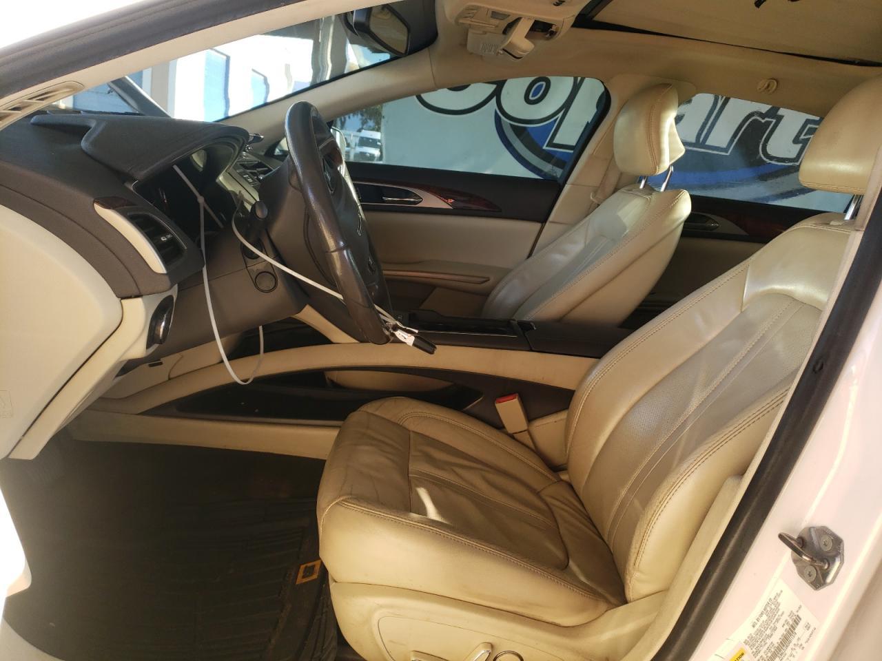 2013 LINCOLN MKZ