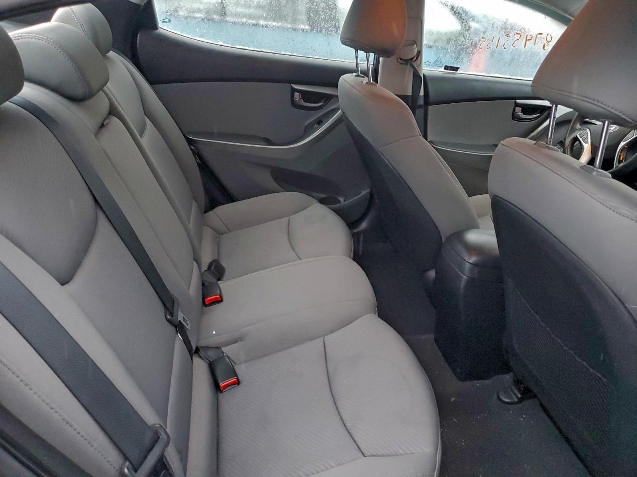2012 HYUNDAI ELANTRA