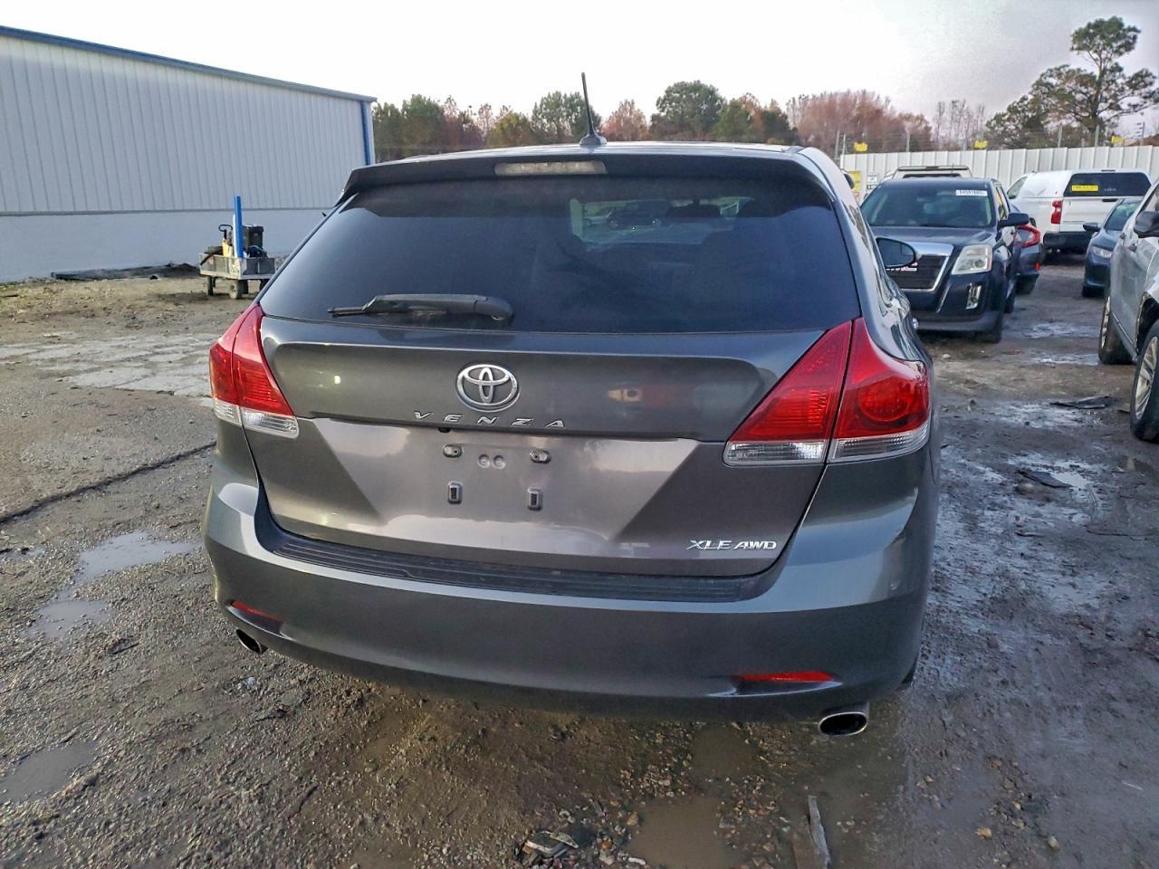 2015 TOYOTA VENZA