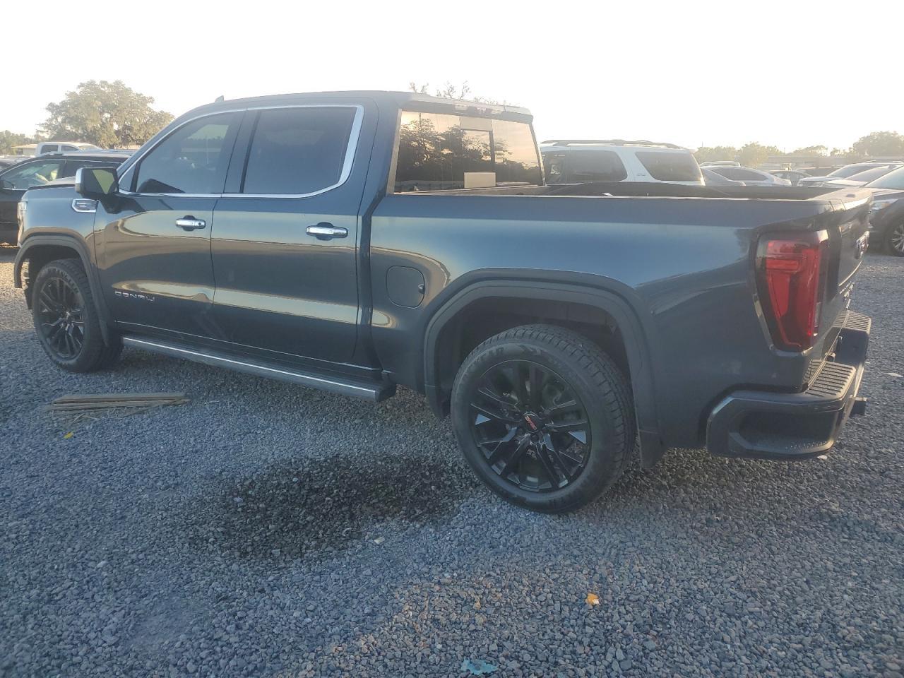2021 GMC Sierra