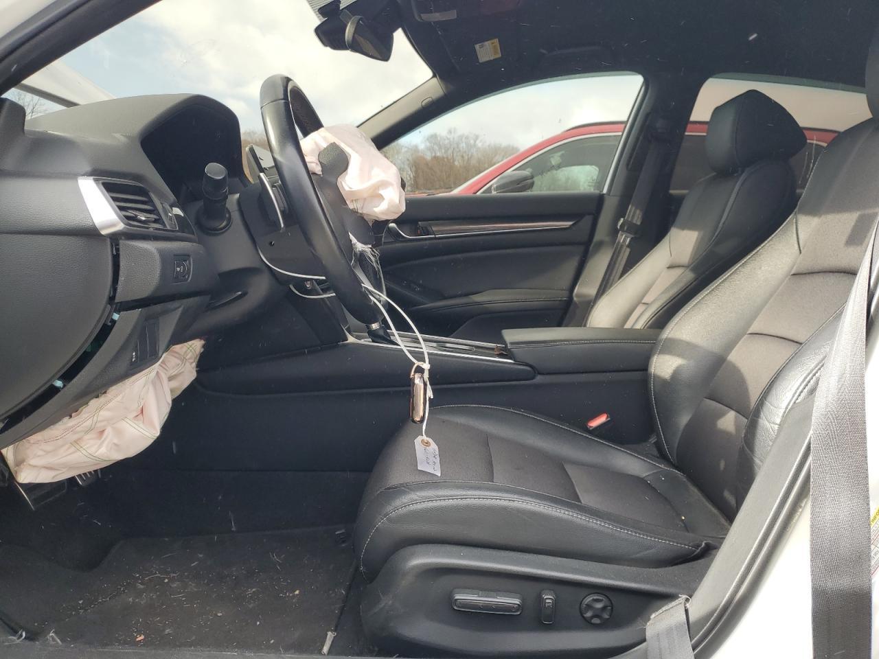 2019 HONDA ACCORD