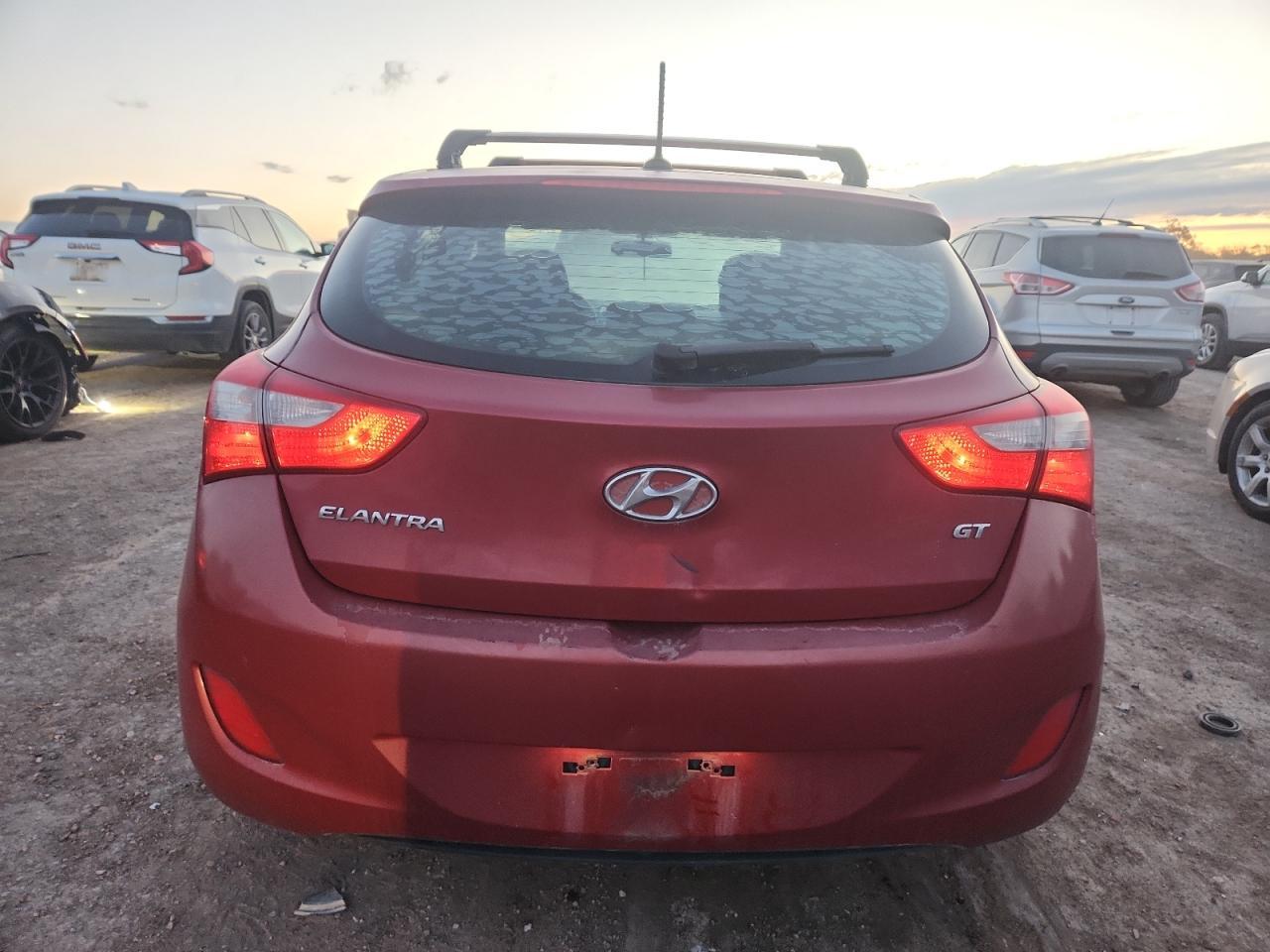 2016 HYUNDAI ELANTRA