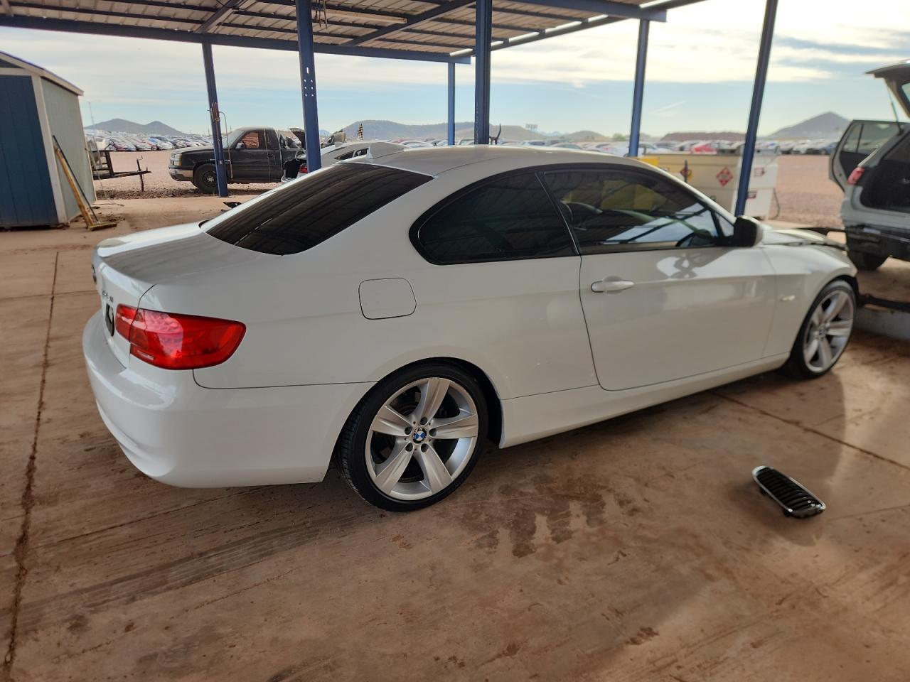 2011 BMW 3 SERIES