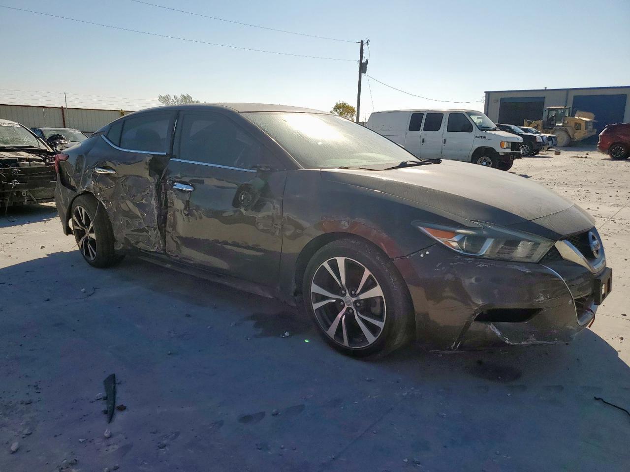 2016 NISSAN Maxima
