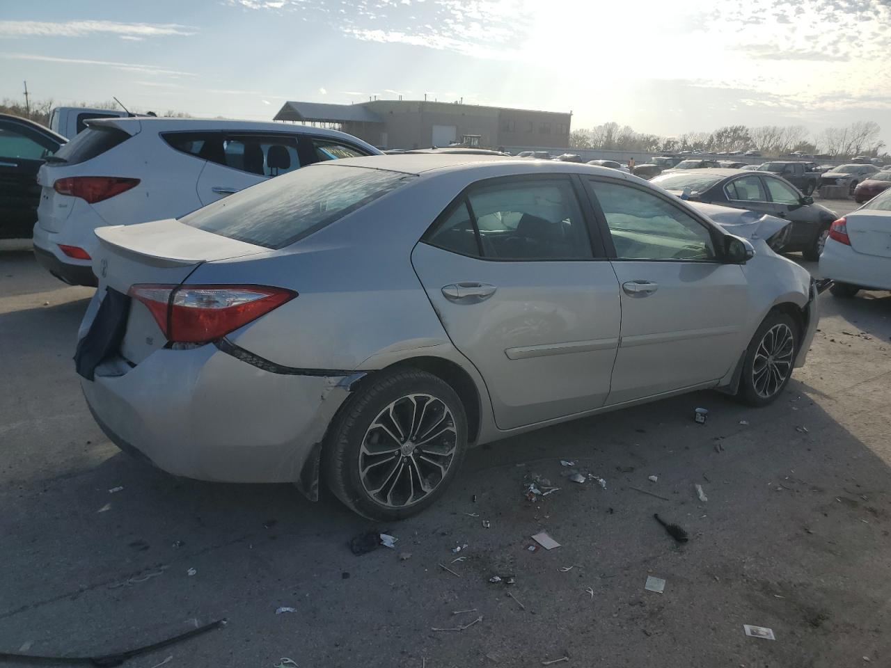 2016 TOYOTA COROLLA