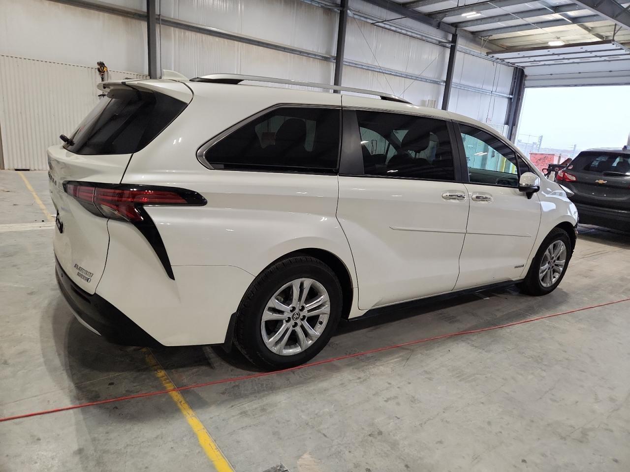 2021 TOYOTA SIENNA