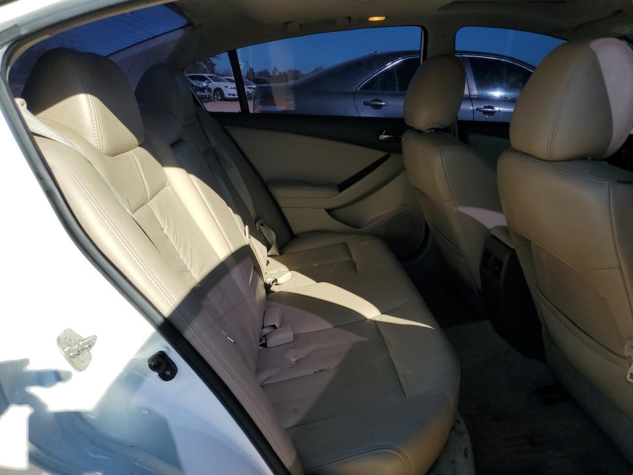2012 NISSAN ALTIMA
