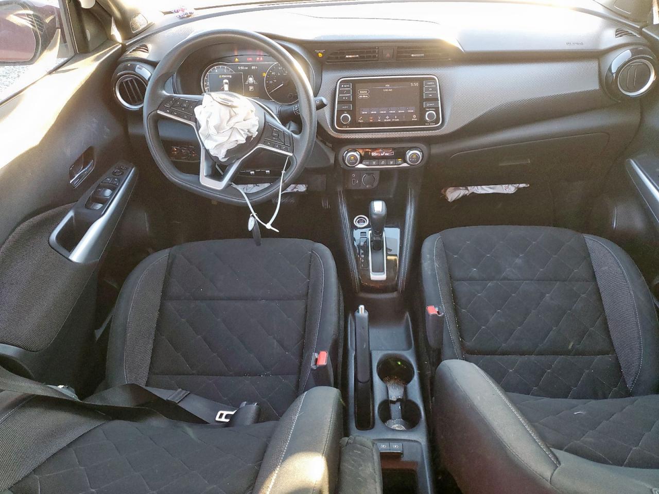 2020 NISSAN KICKS