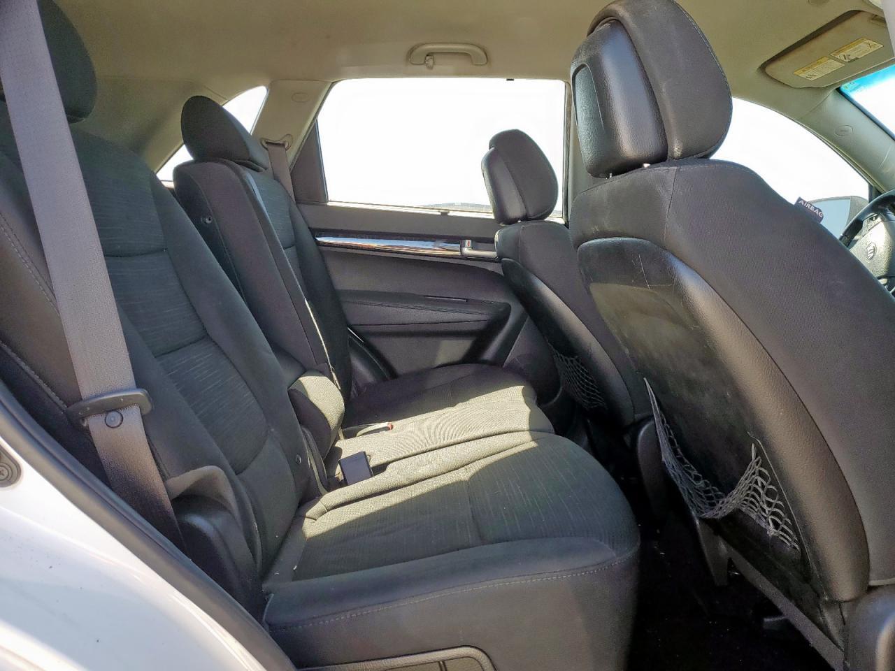 2014 KIA SORENTO