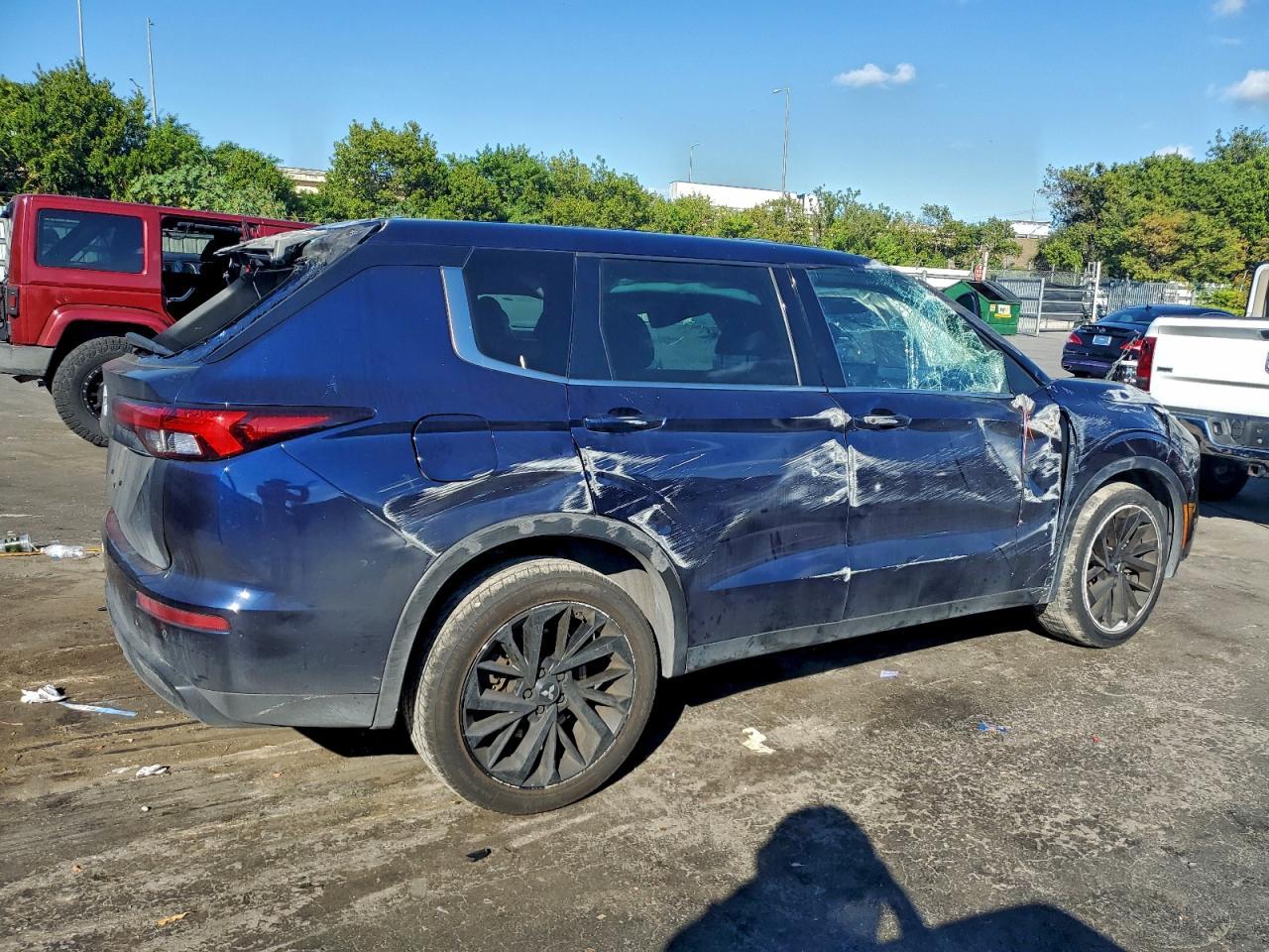 2022 MITSUBISHI outlander
