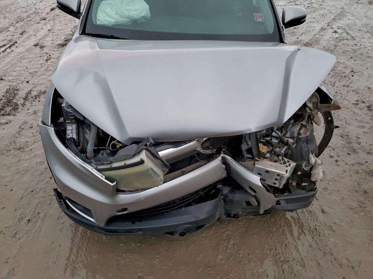 2015 TOYOTA HIGHLANDER