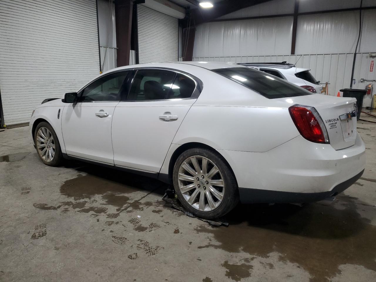 2011 LINCOLN MKS