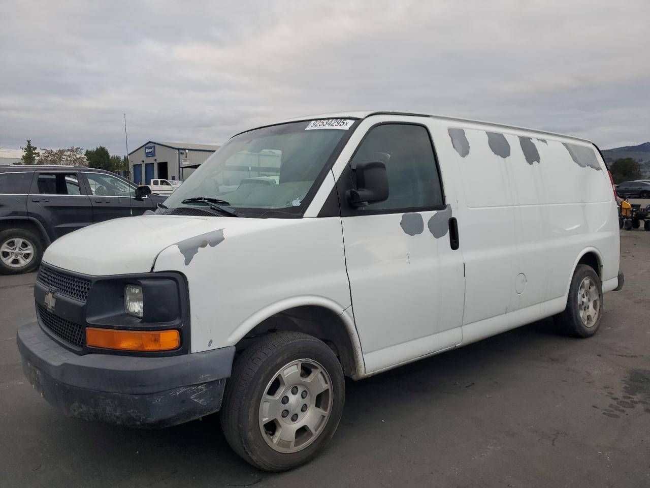 2004 CHEVROLET EXPRESS 2500