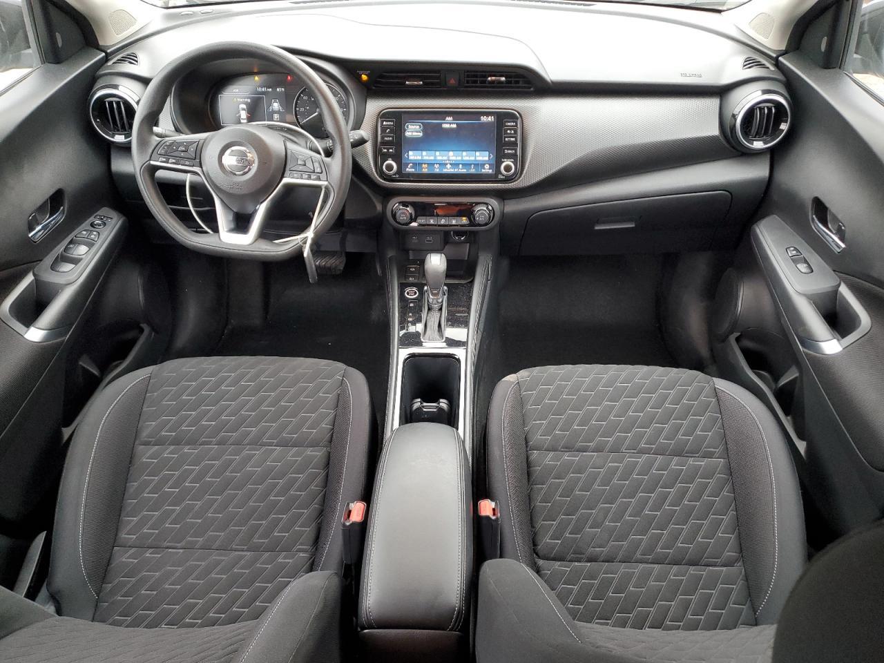 2021 NISSAN KICKS