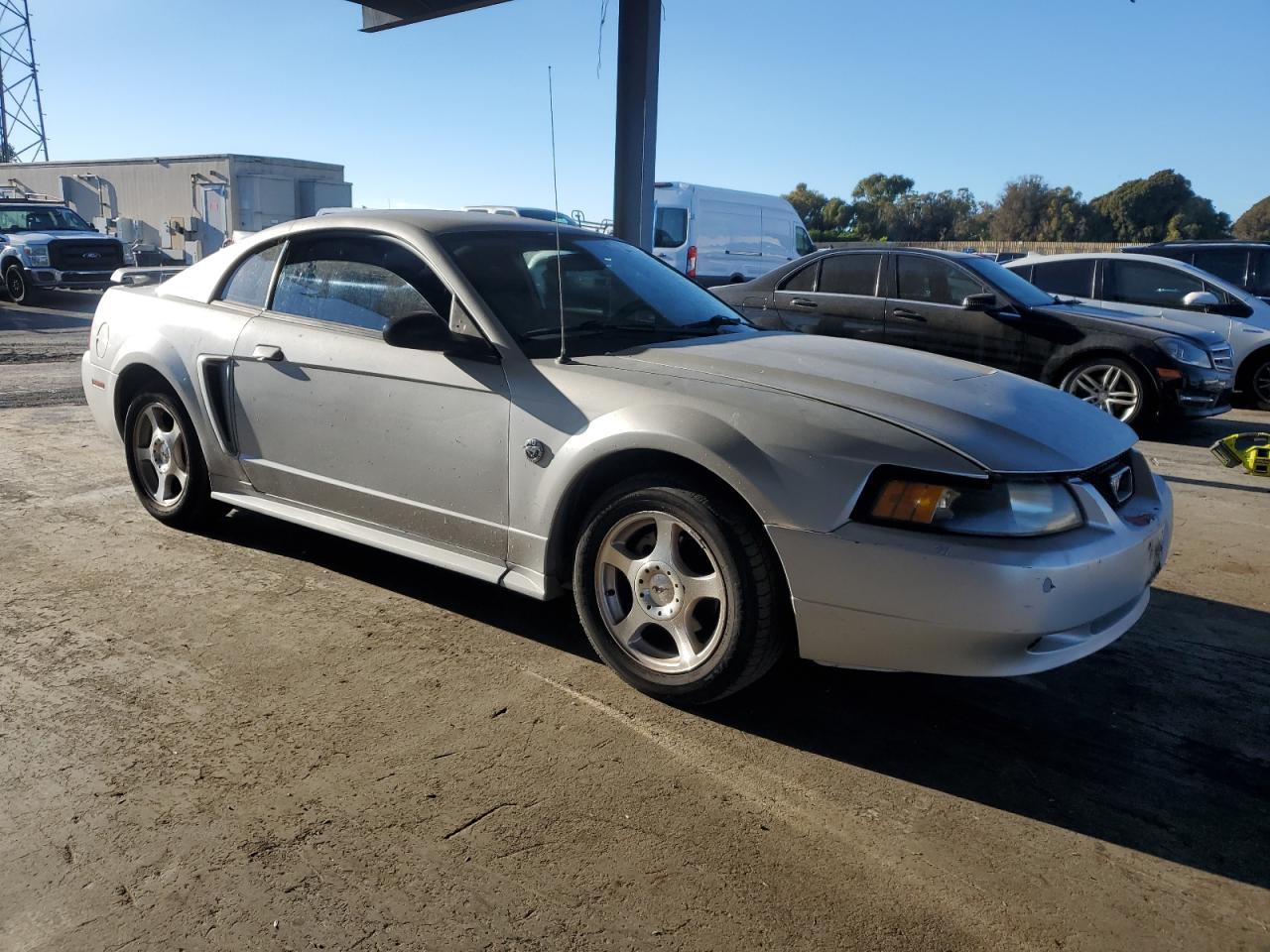 2004 FORD MUSTANG