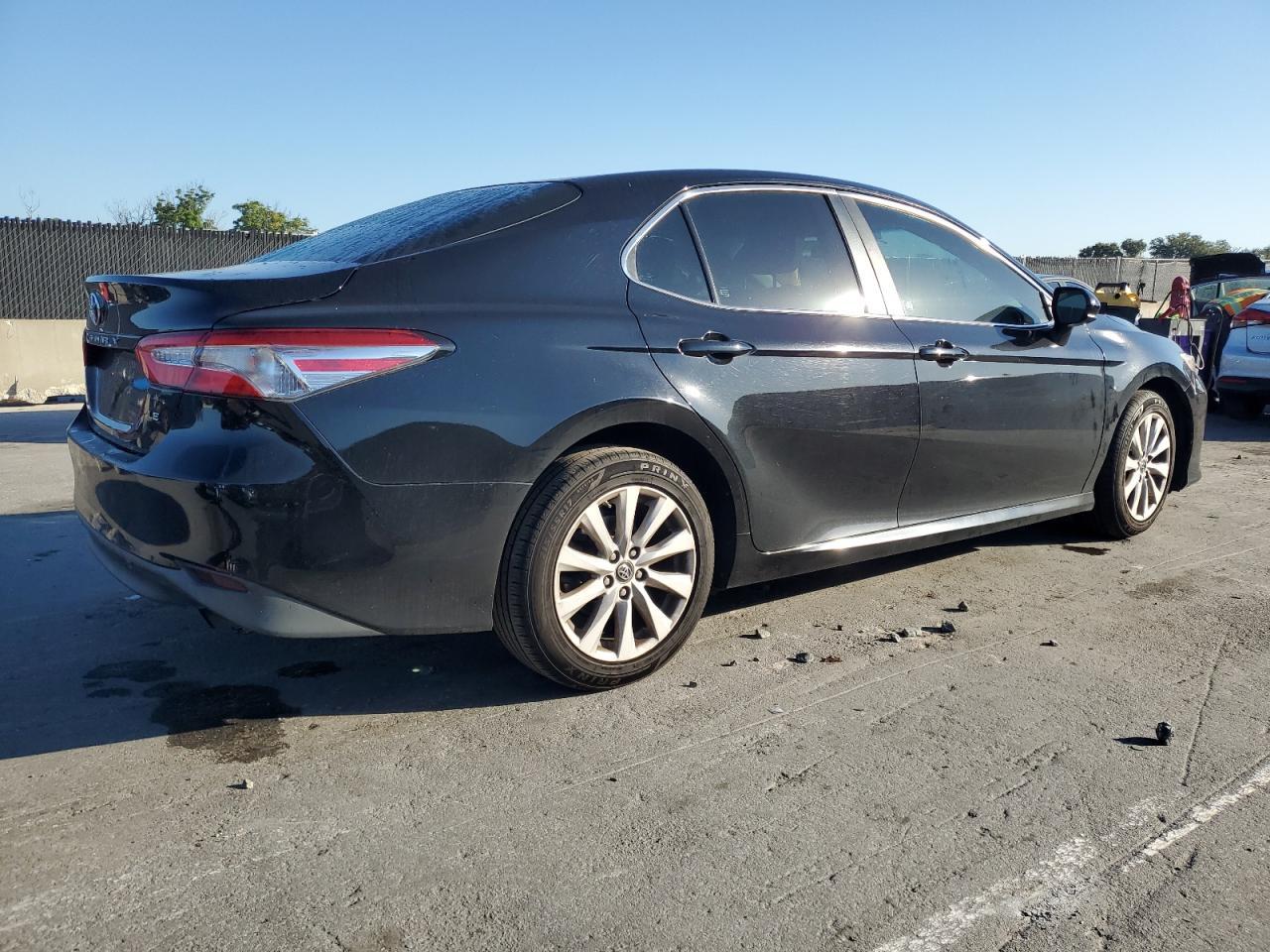 2018 TOYOTA CAMRY