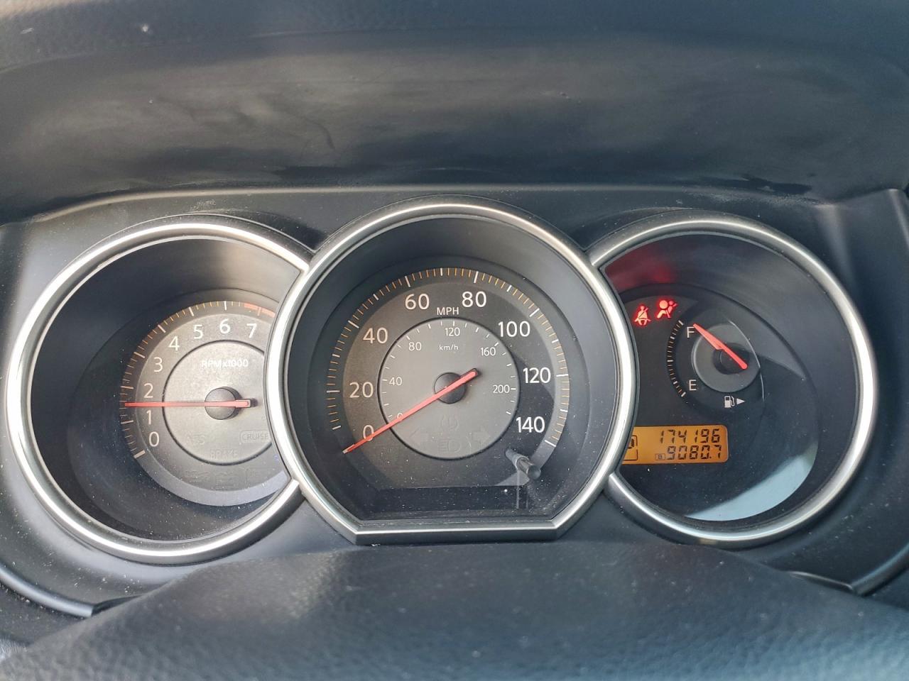 2008 NISSAN VERSA