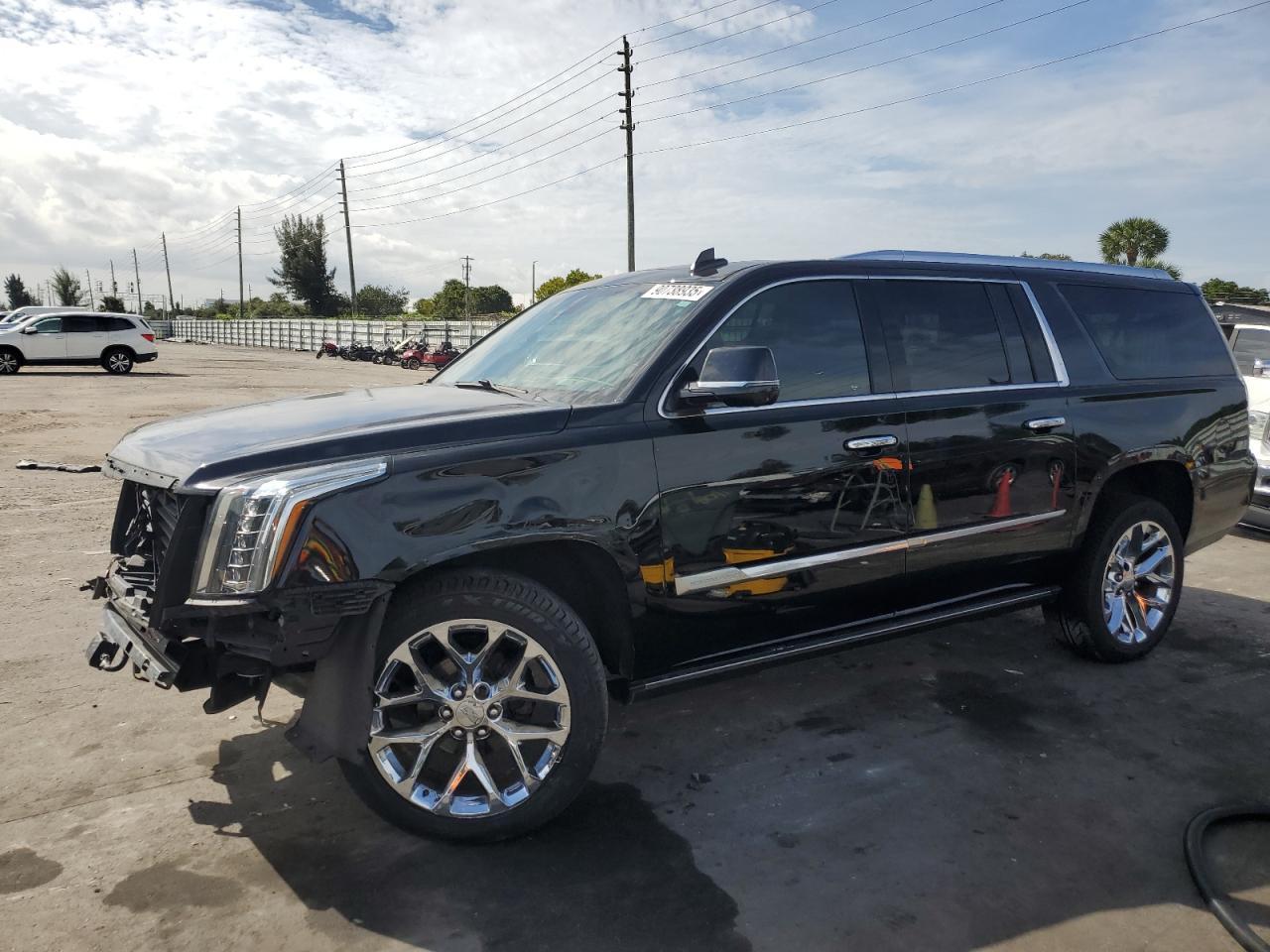 2017 CADILLAC Escalade ESV