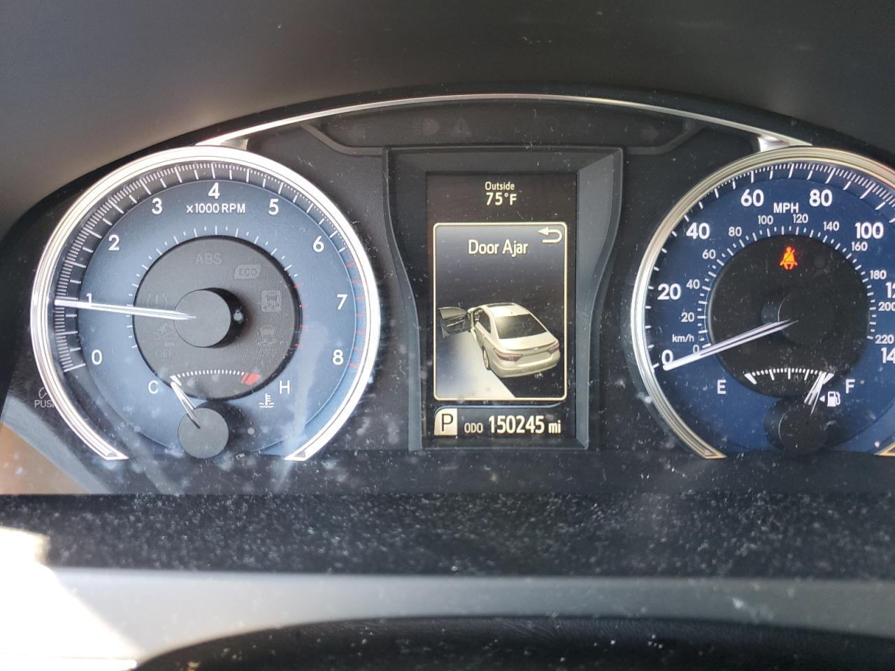 2016 TOYOTA CAMRY