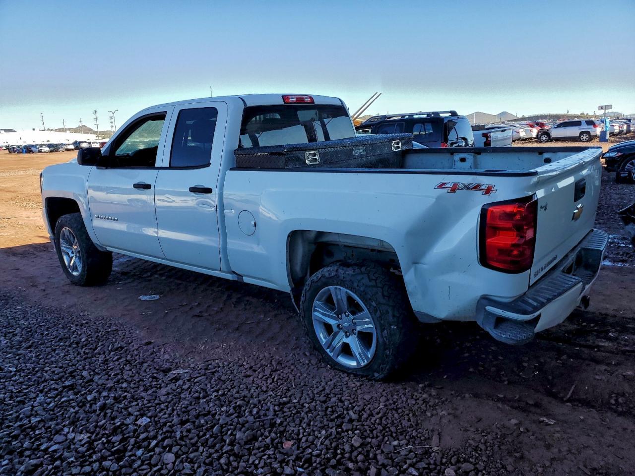 2017 CHEVROLET Silverado