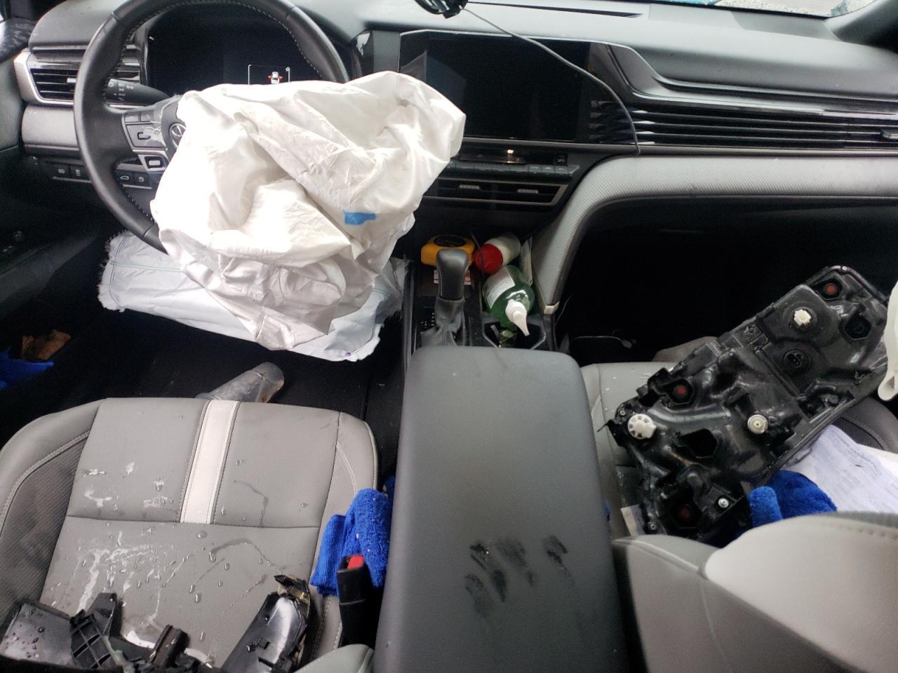 2025 TOYOTA CAMRY