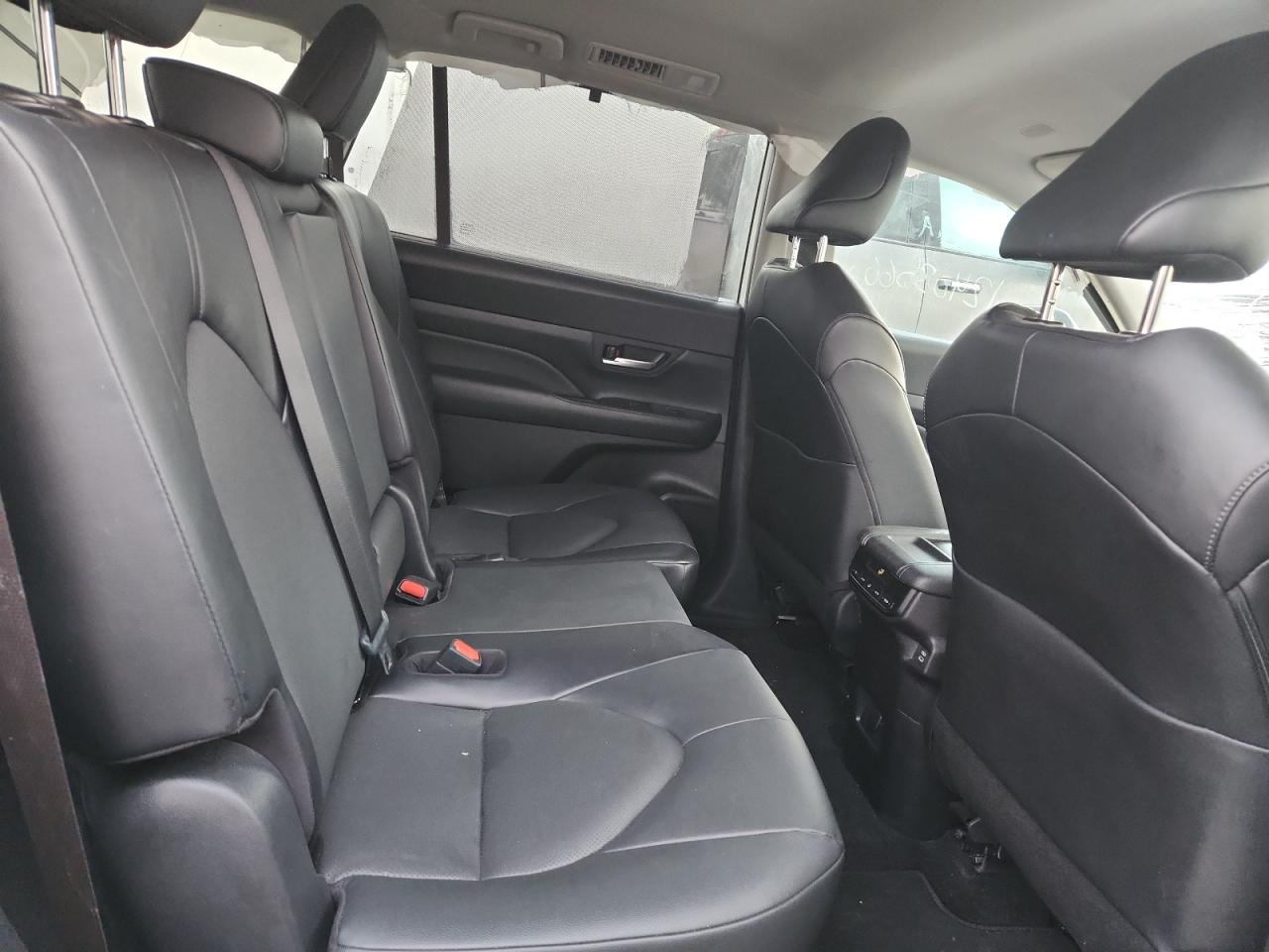 2024 TOYOTA HIGHLANDER
